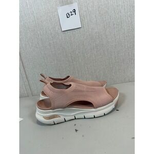 Skechers Women's Arch Fit - City Catch Womens Knit Slip-On Sandals Size 6